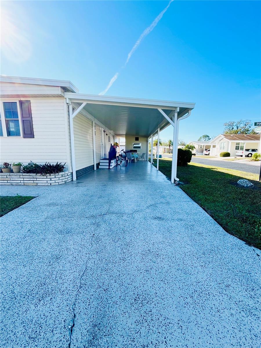 OAKWOOD MANOR - Residential