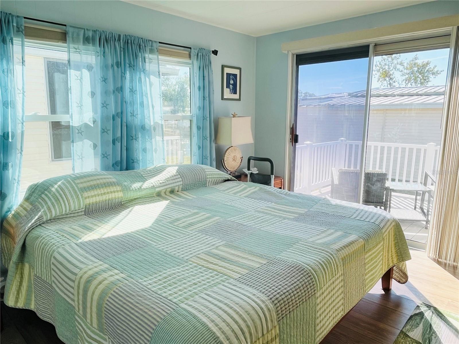 OAKWOOD MANOR - Residential