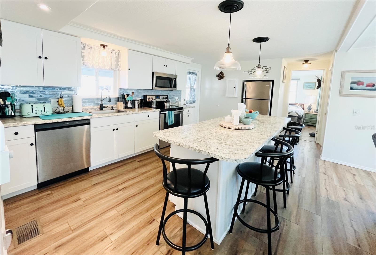 OAKWOOD MANOR - Residential