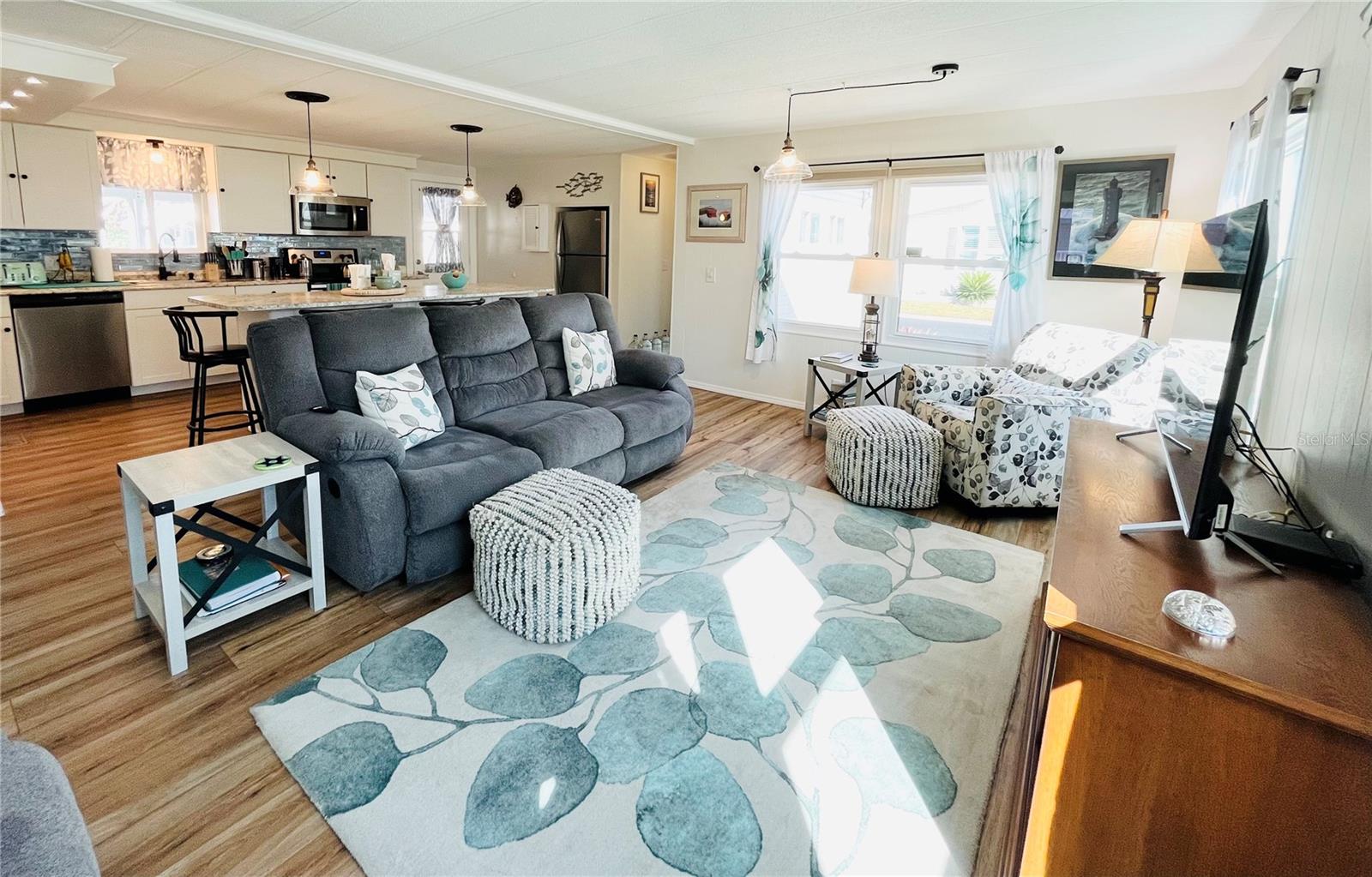 OAKWOOD MANOR - Residential