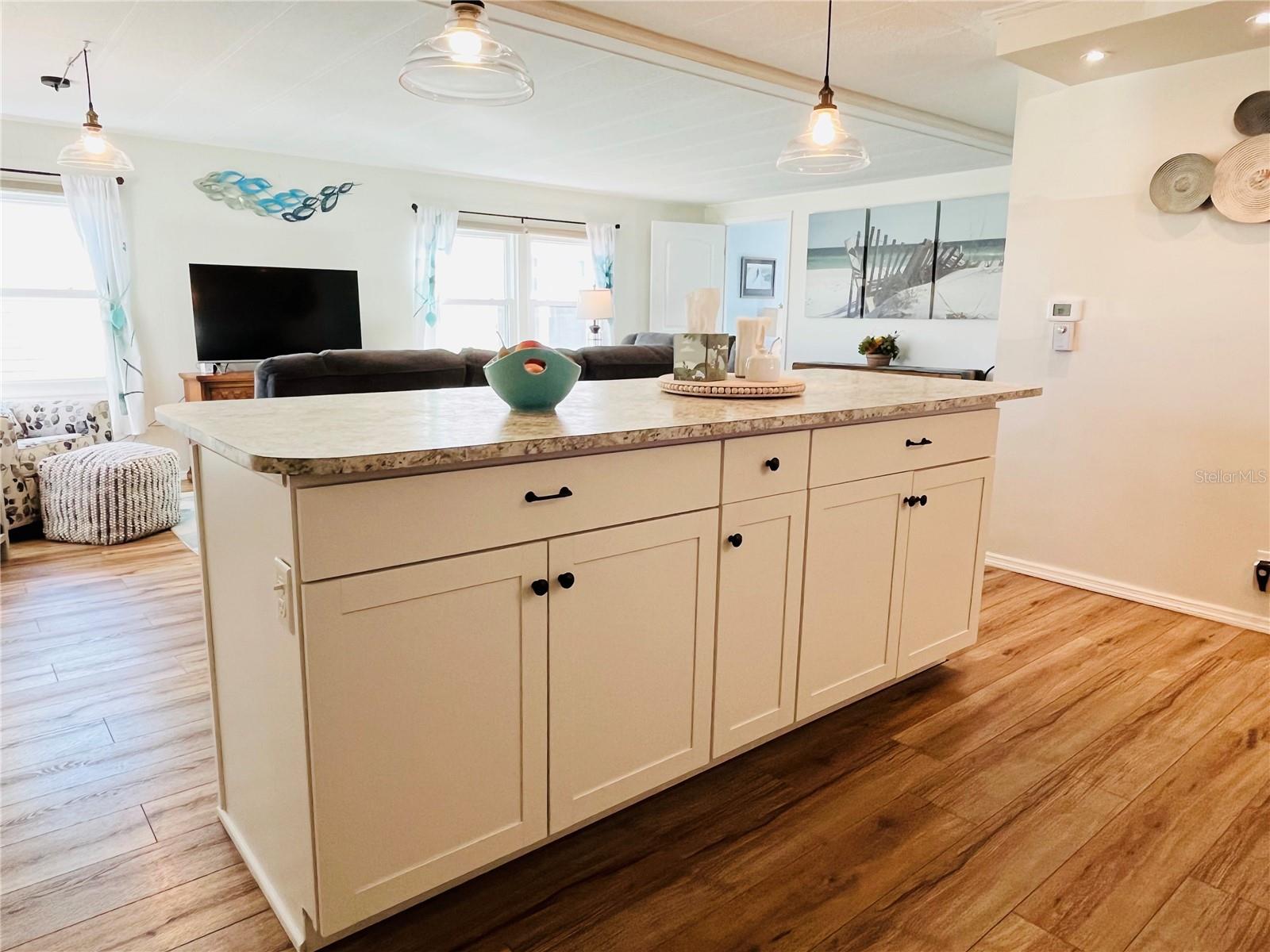 OAKWOOD MANOR - Residential