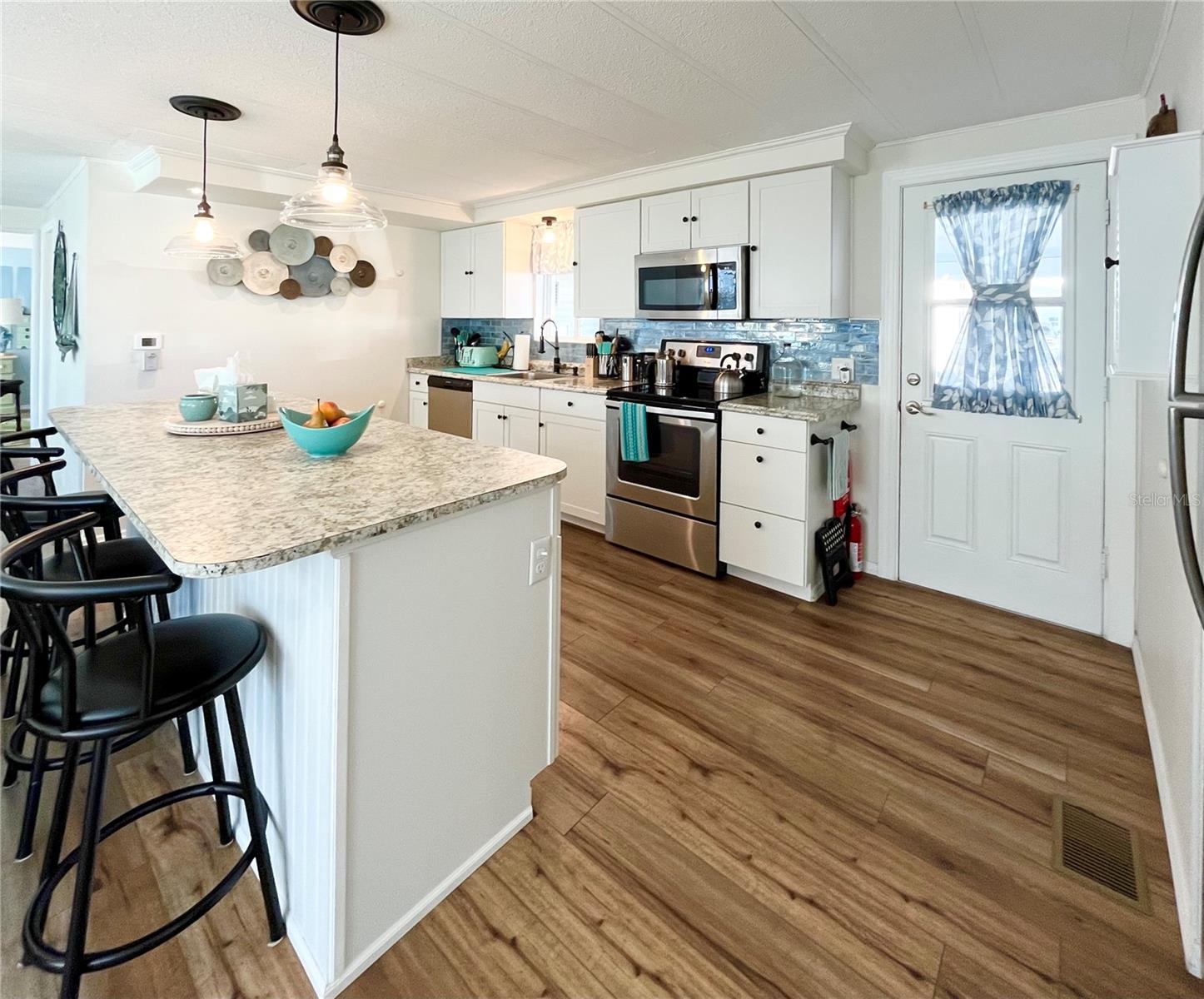 OAKWOOD MANOR - Residential