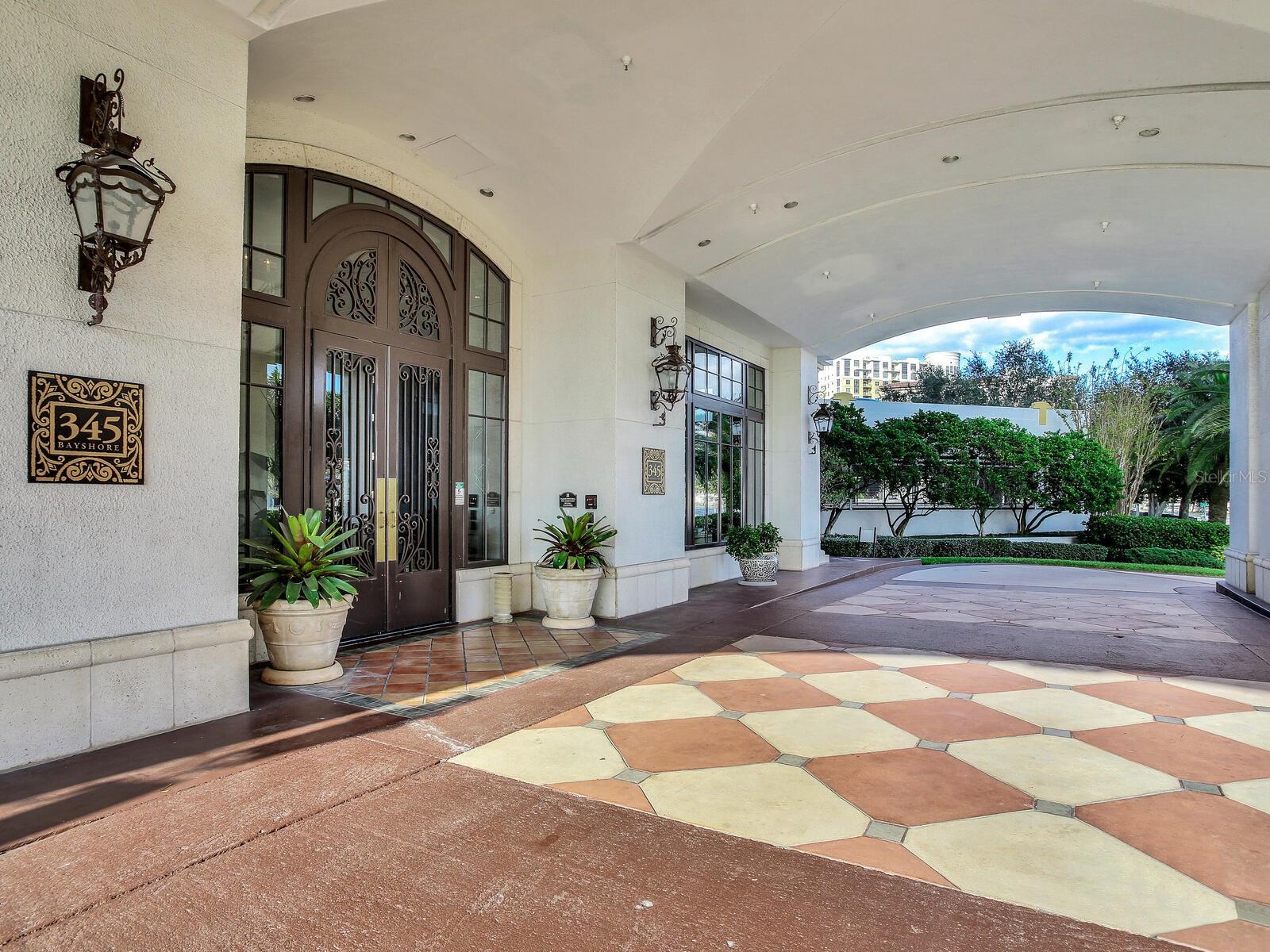 345 BAYSHORE BOULEVARD 1813