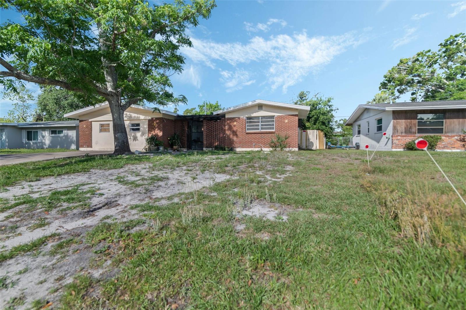 1136 LAKEWOOD PARK DRIVE