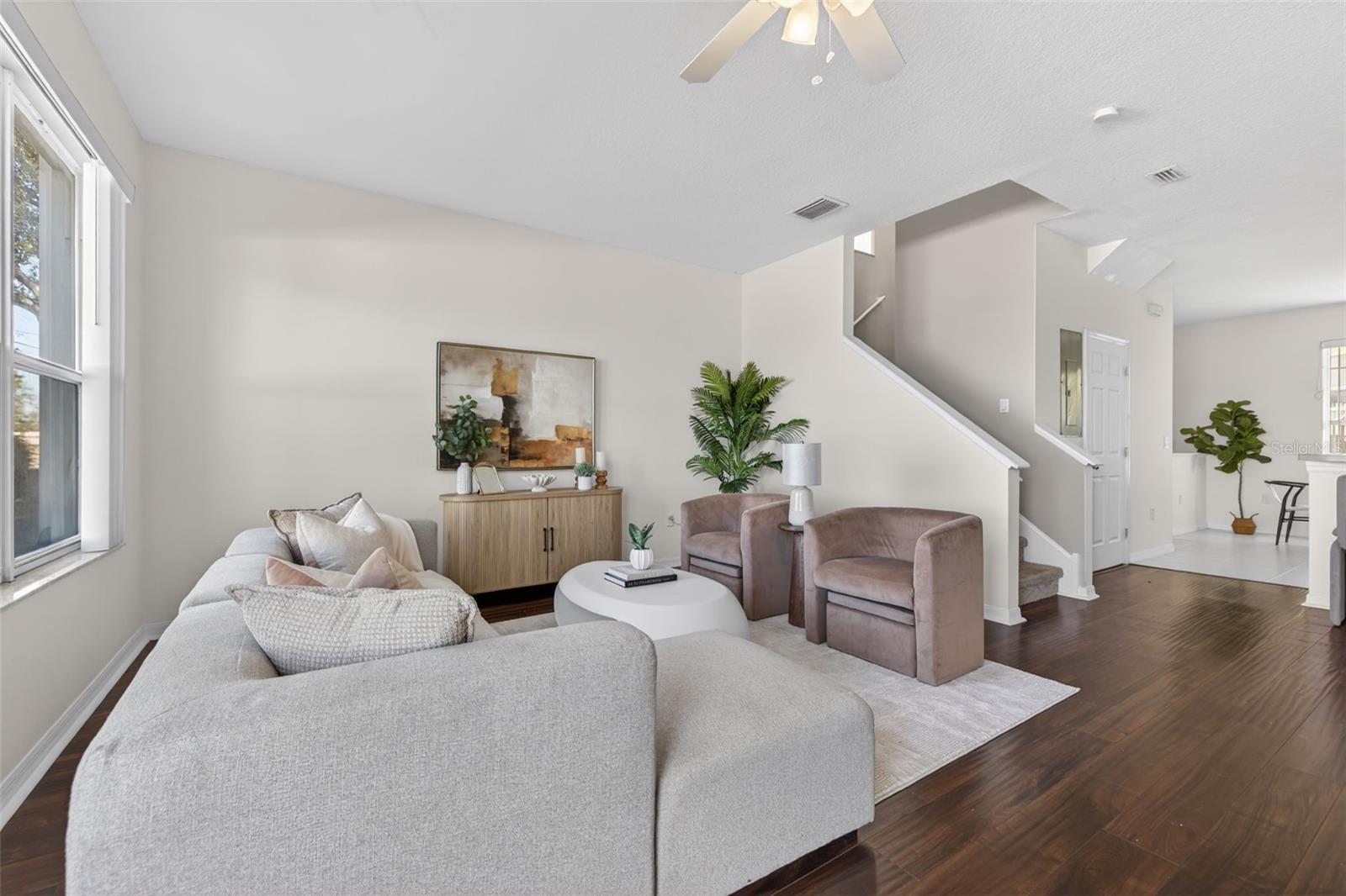 COUNTRY VIEW TWNHMS - Residential