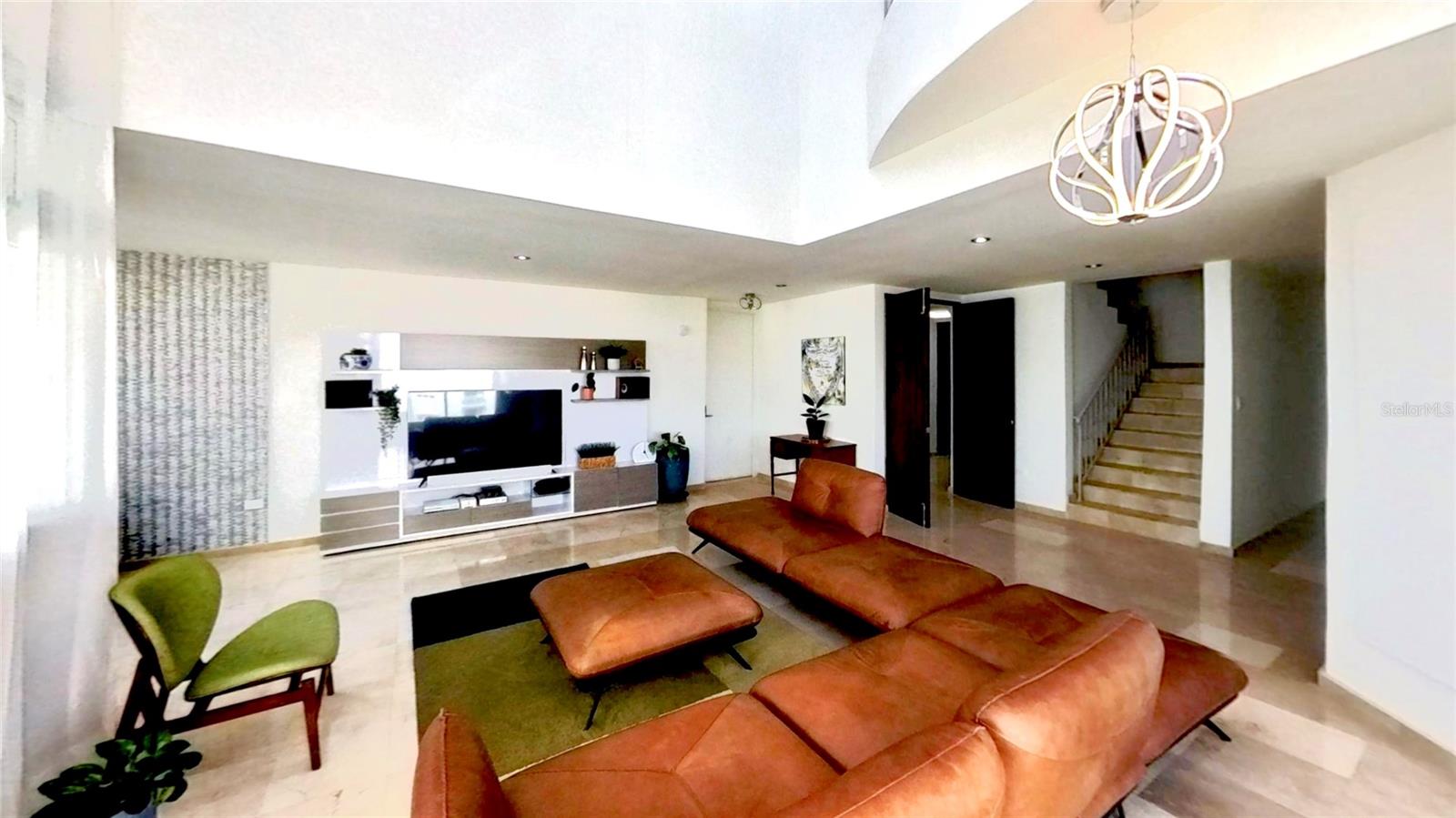 CONDOMINIO 1800 MCLEARY - Residential