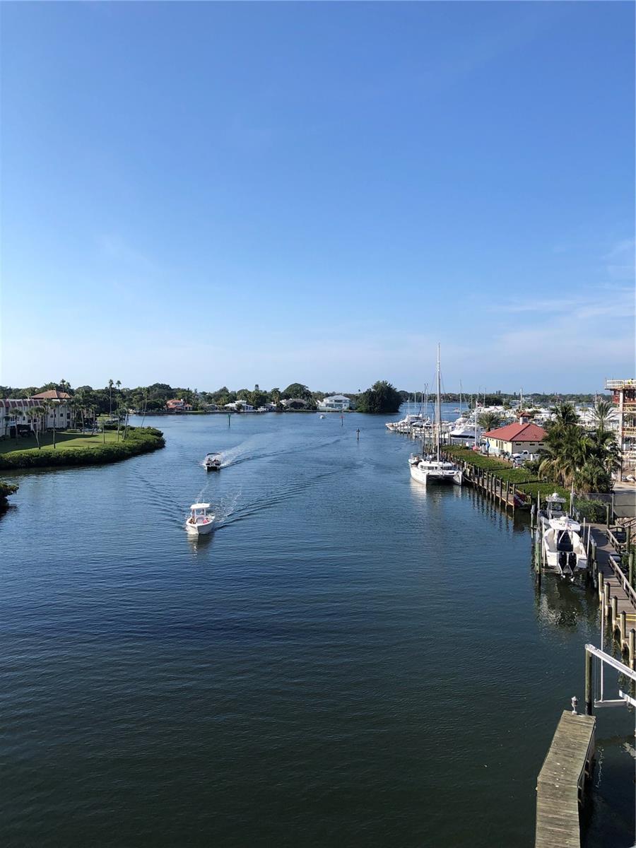 HARBOR LIGHTS MHP CO-OP - Residential