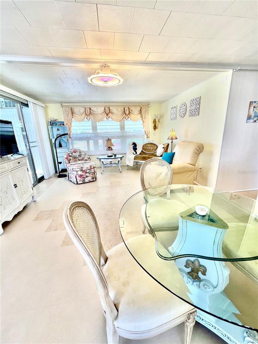 132 S PARK DRIVE