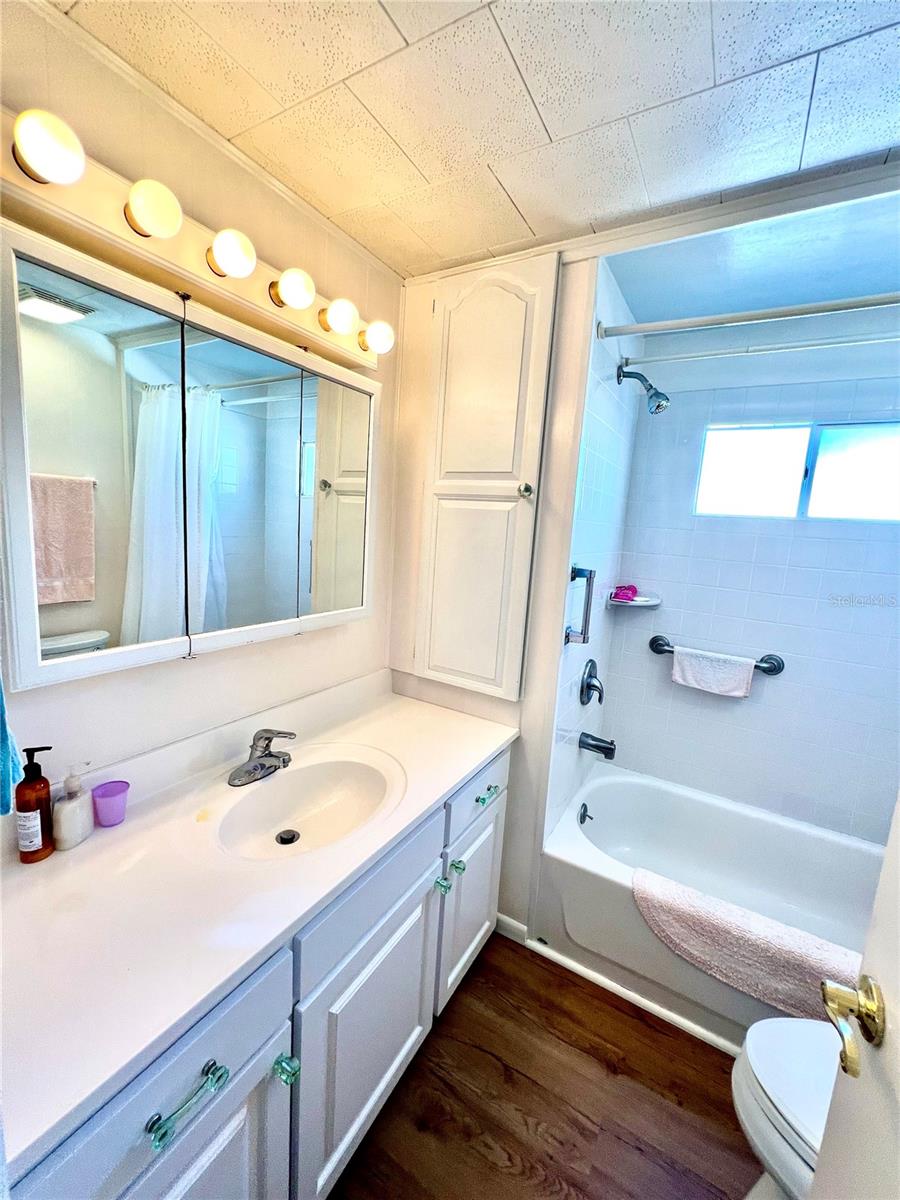 HARBOR LIGHTS MHP CO-OP - Residential