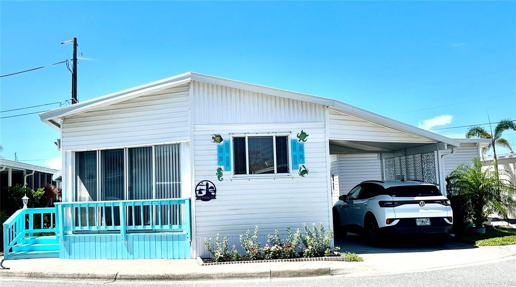 Venice Island Homes & Condos for Sale 88 Photo of 132 S Park Drive, Venice, FL 34285 (MLS # A4659903)