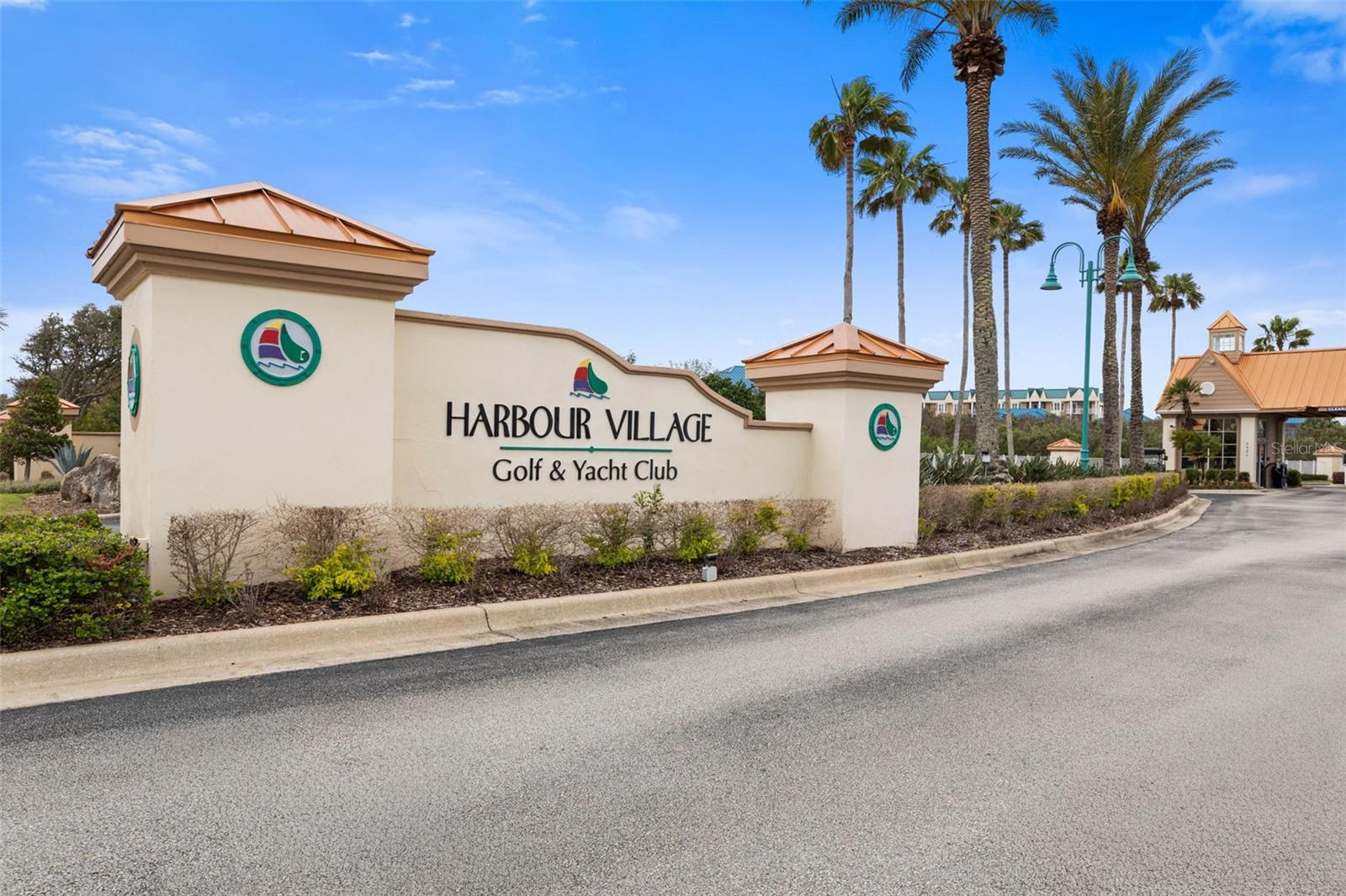 RIVERWALK COURTYARD HOMES - Residential