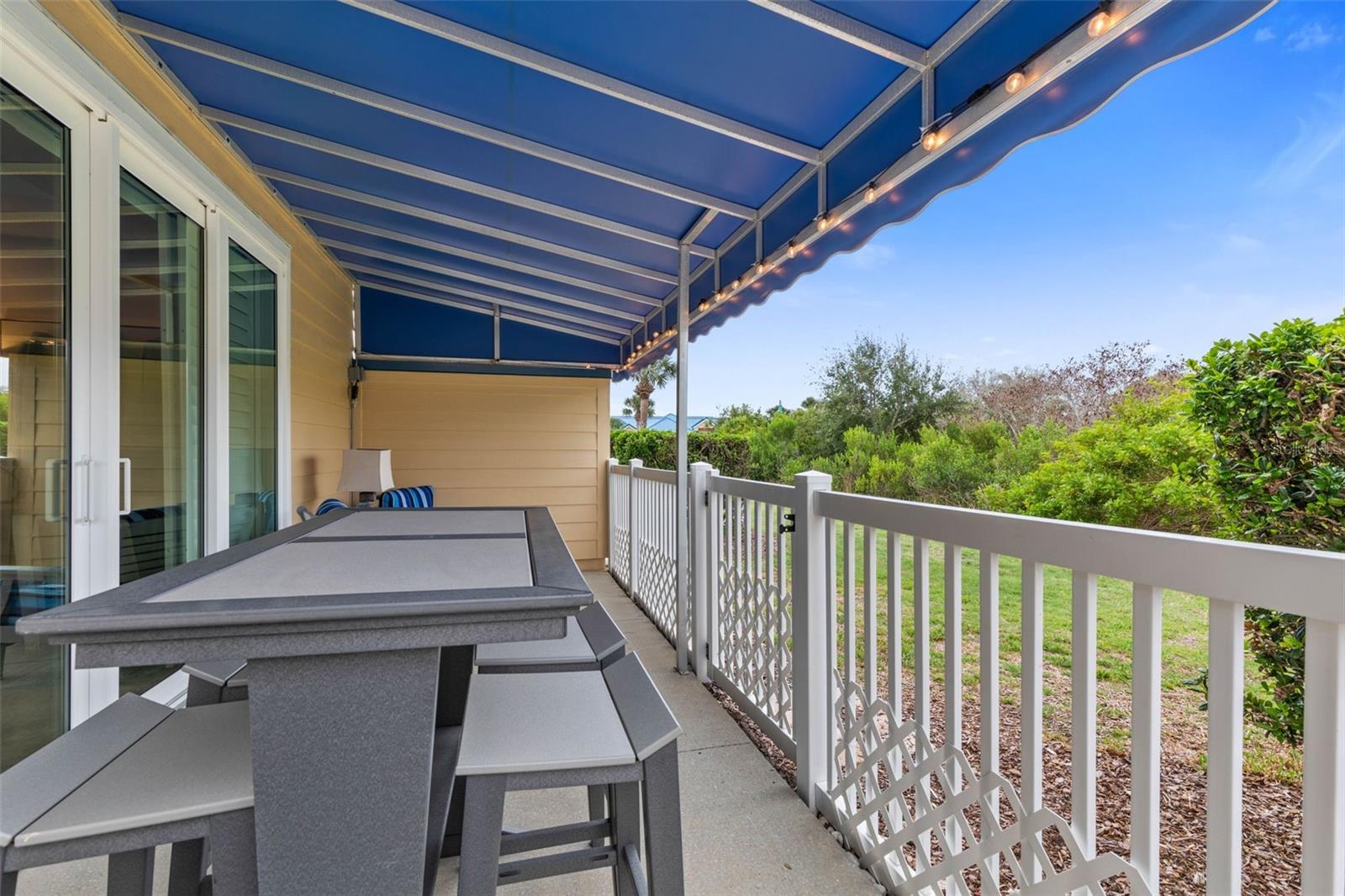 RIVERWALK COURTYARD HOMES - Residential