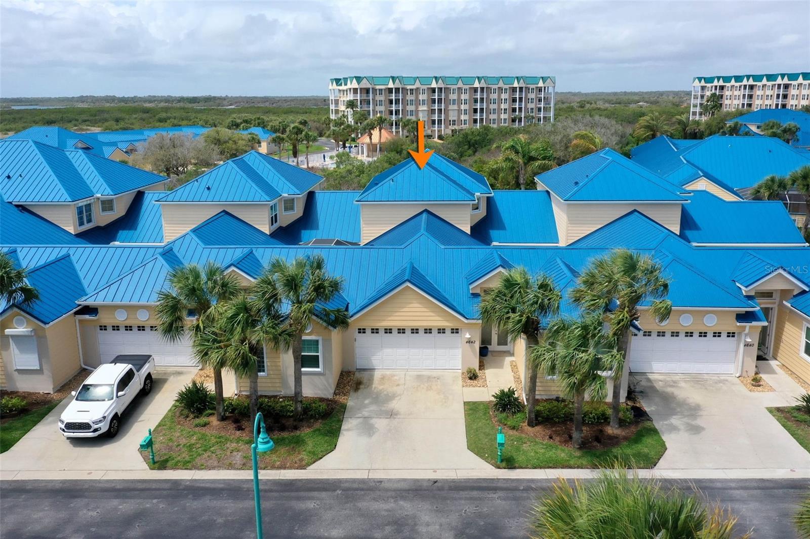RIVERWALK COURTYARD HOMES - Residential