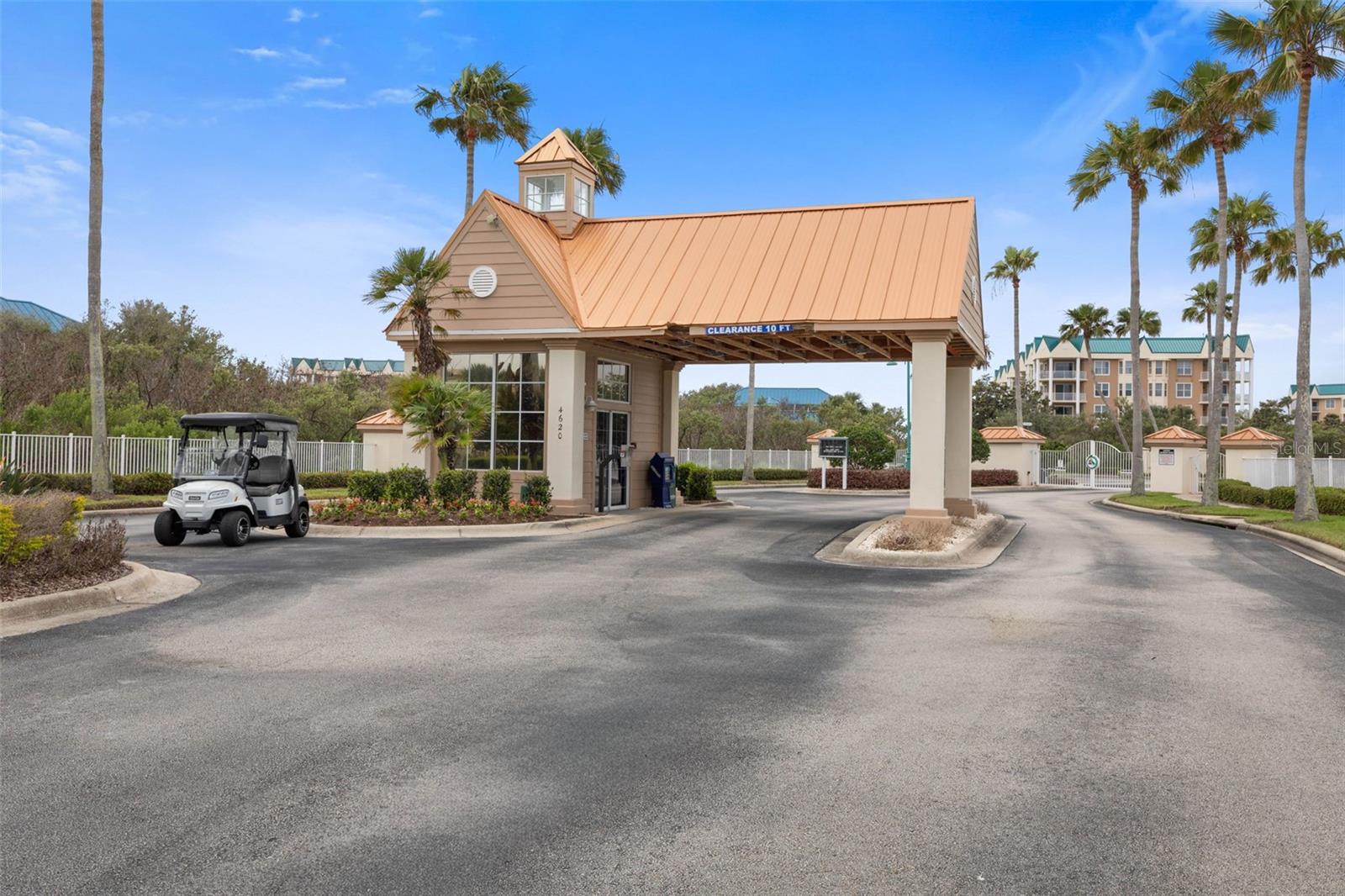 RIVERWALK COURTYARD HOMES - Residential