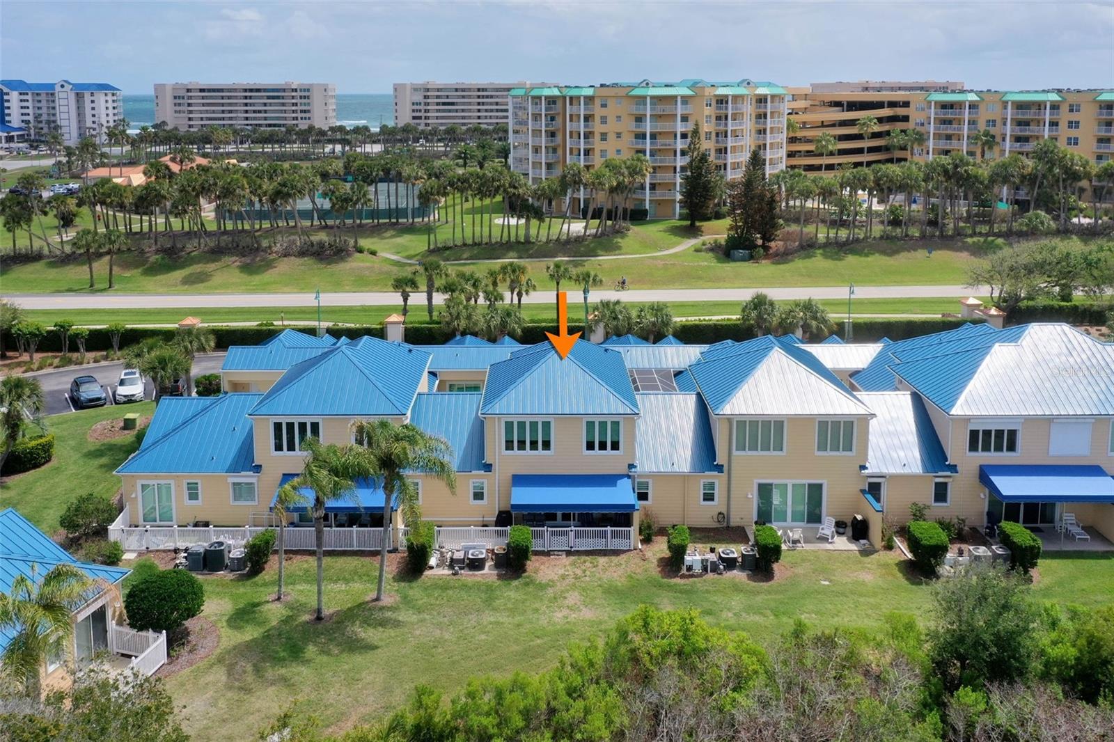 RIVERWALK COURTYARD HOMES - Residential
