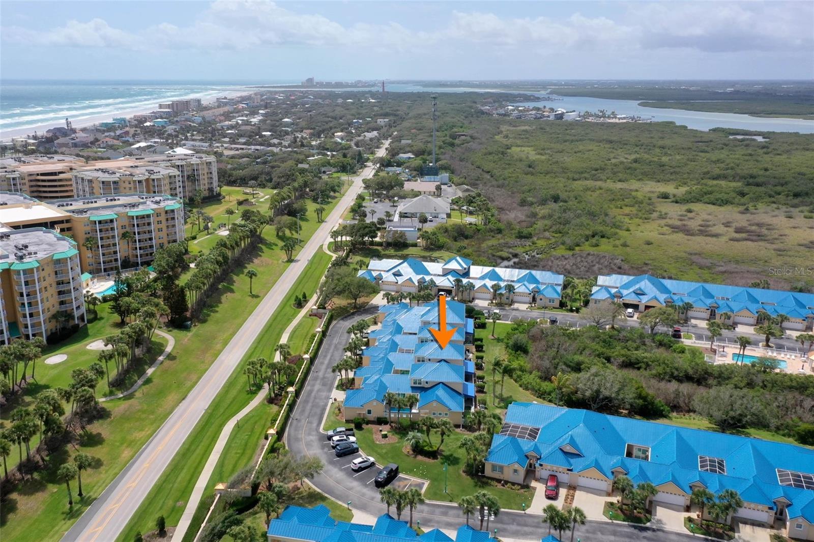 RIVERWALK COURTYARD HOMES - Residential