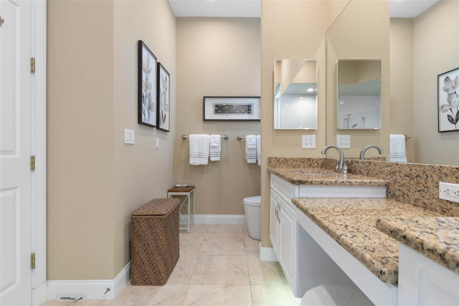 RIVERWALK COURTYARD HOMES - Residential