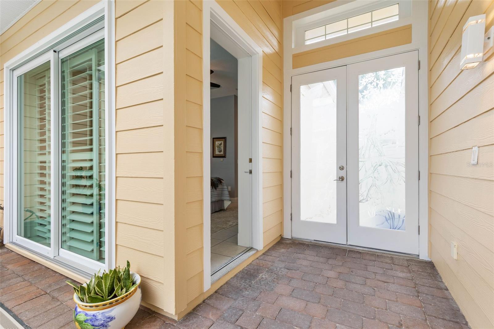 RIVERWALK COURTYARD HOMES - Residential