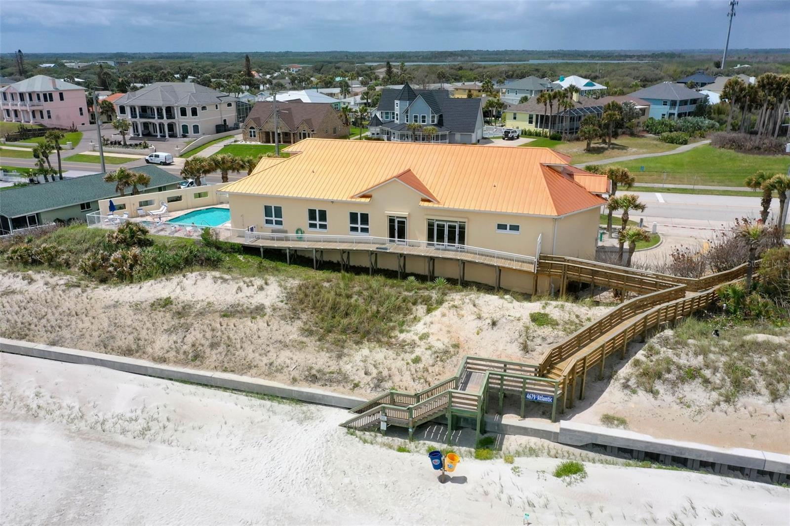 RIVERWALK COURTYARD HOMES - Residential