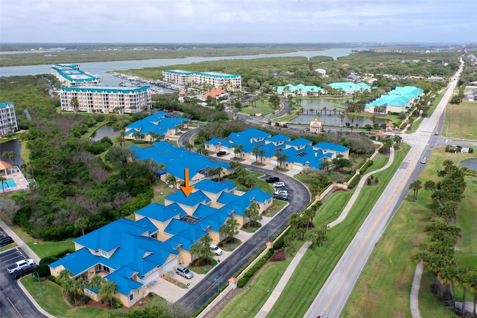 RIVERWALK COURTYARD HOMES - Residential