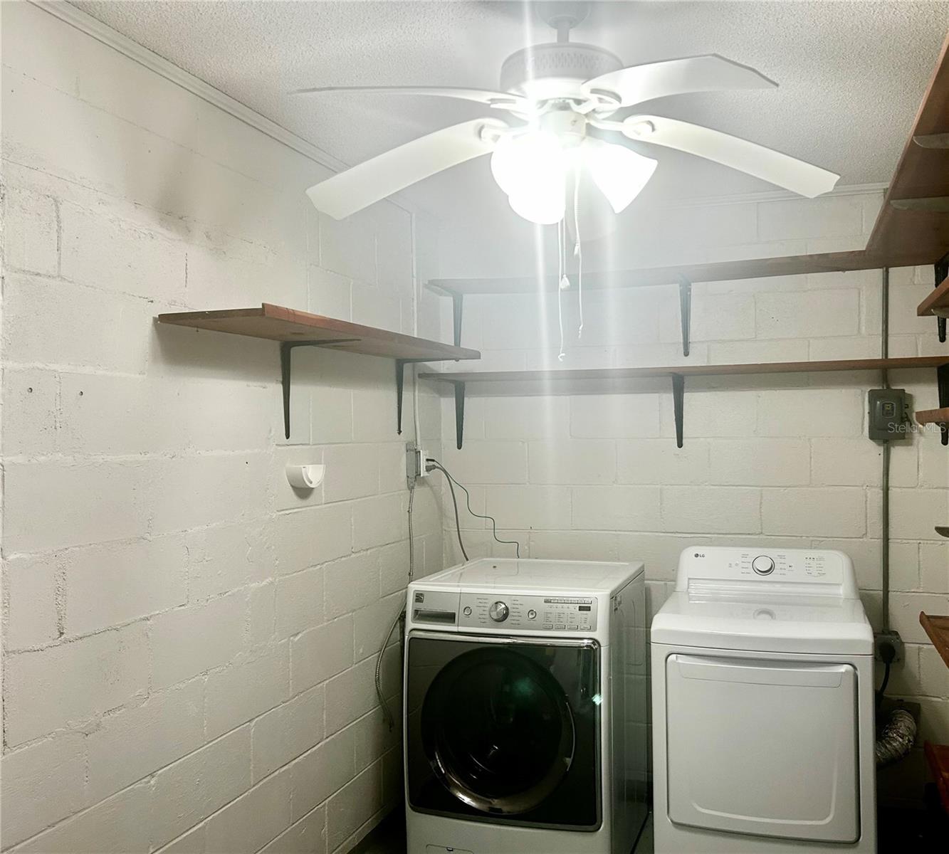 HEINZ COURT - Residential Lease