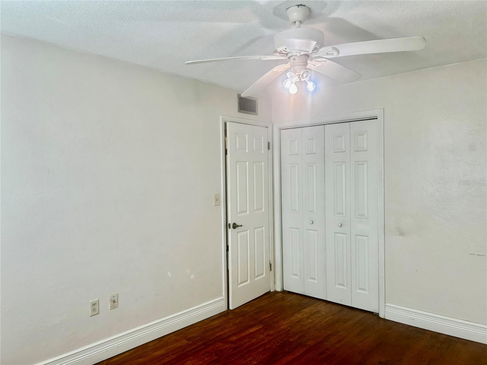 HEINZ COURT - Residential Lease