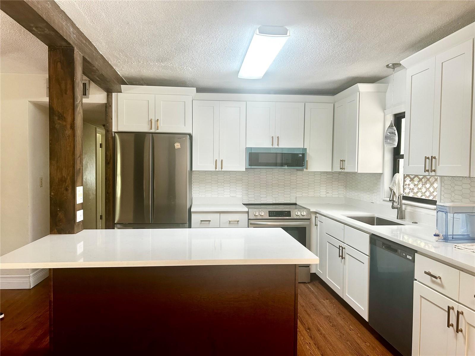 HEINZ COURT - Residential Lease