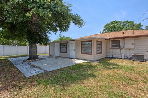 A home in SARASOTA