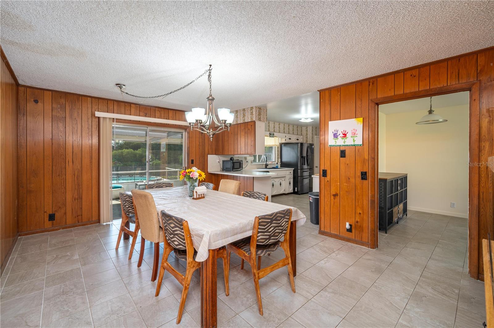 ELOISE WOODS LAKE MARIAM UNIT - Residential