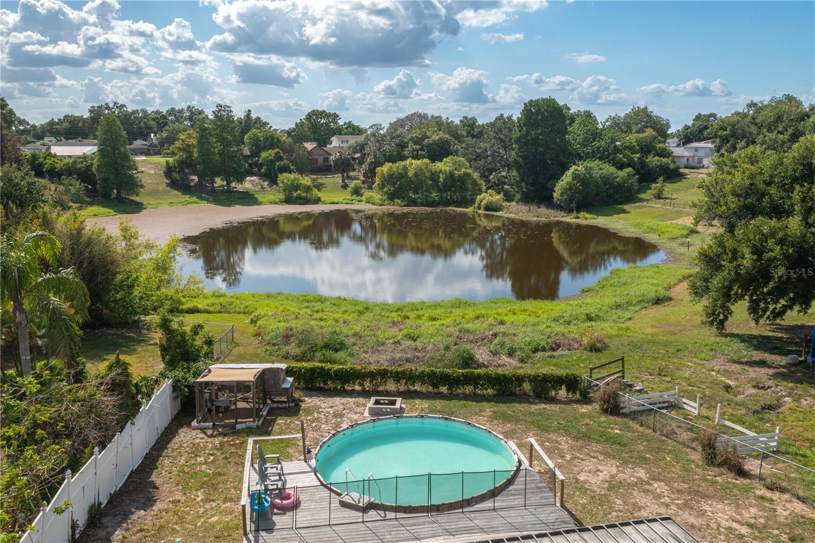 ELOISE WOODS LAKE MARIAM UNIT - Residential