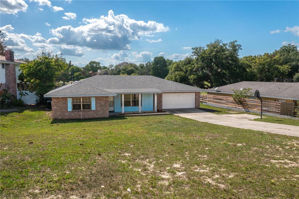 Photo of 136 Lake Ring Drive, Winter Haven, FL 33884 (MLS # P4938606)