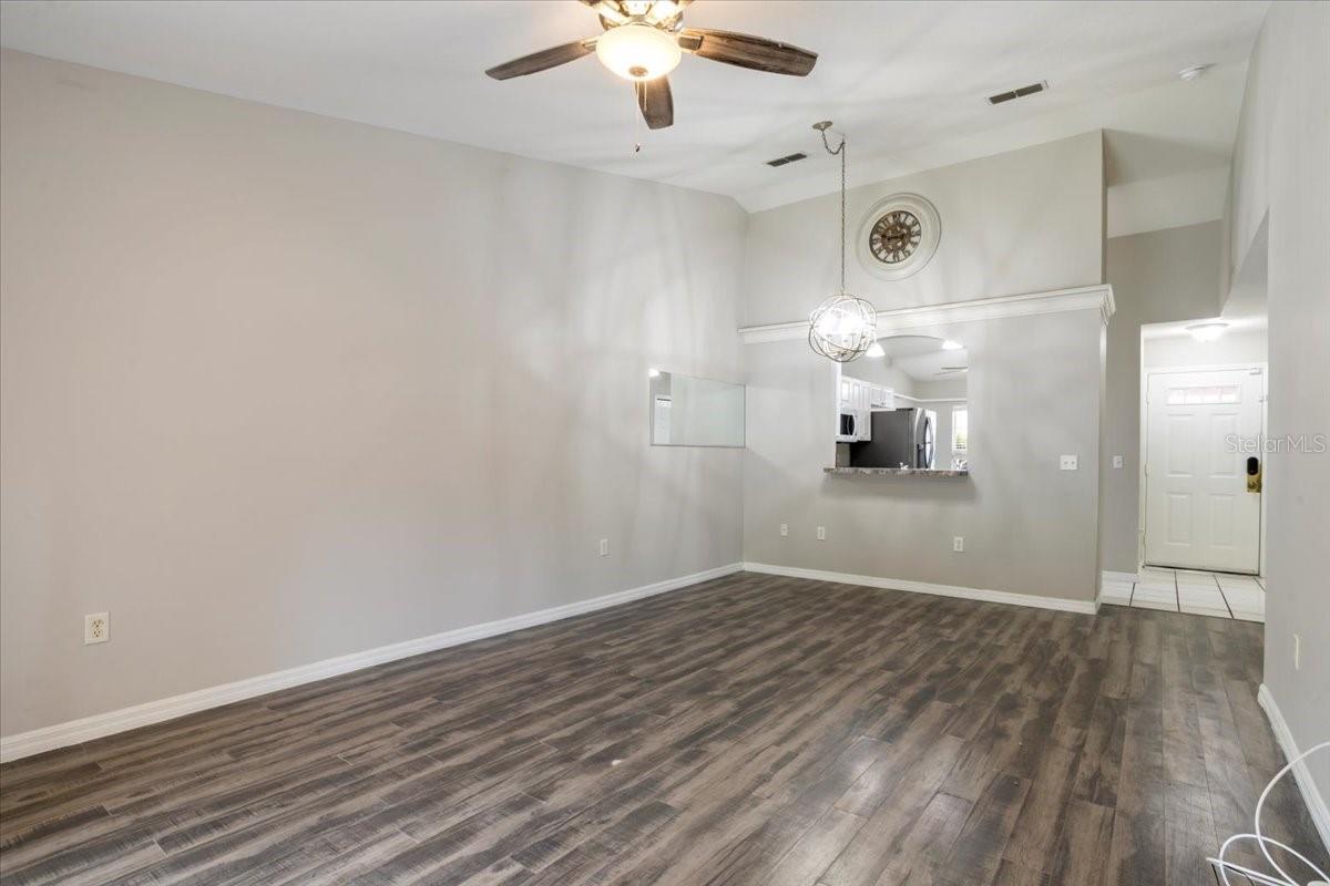 Photo 8 of 33 of 3425 VILLAGE GREEN COURT townhome