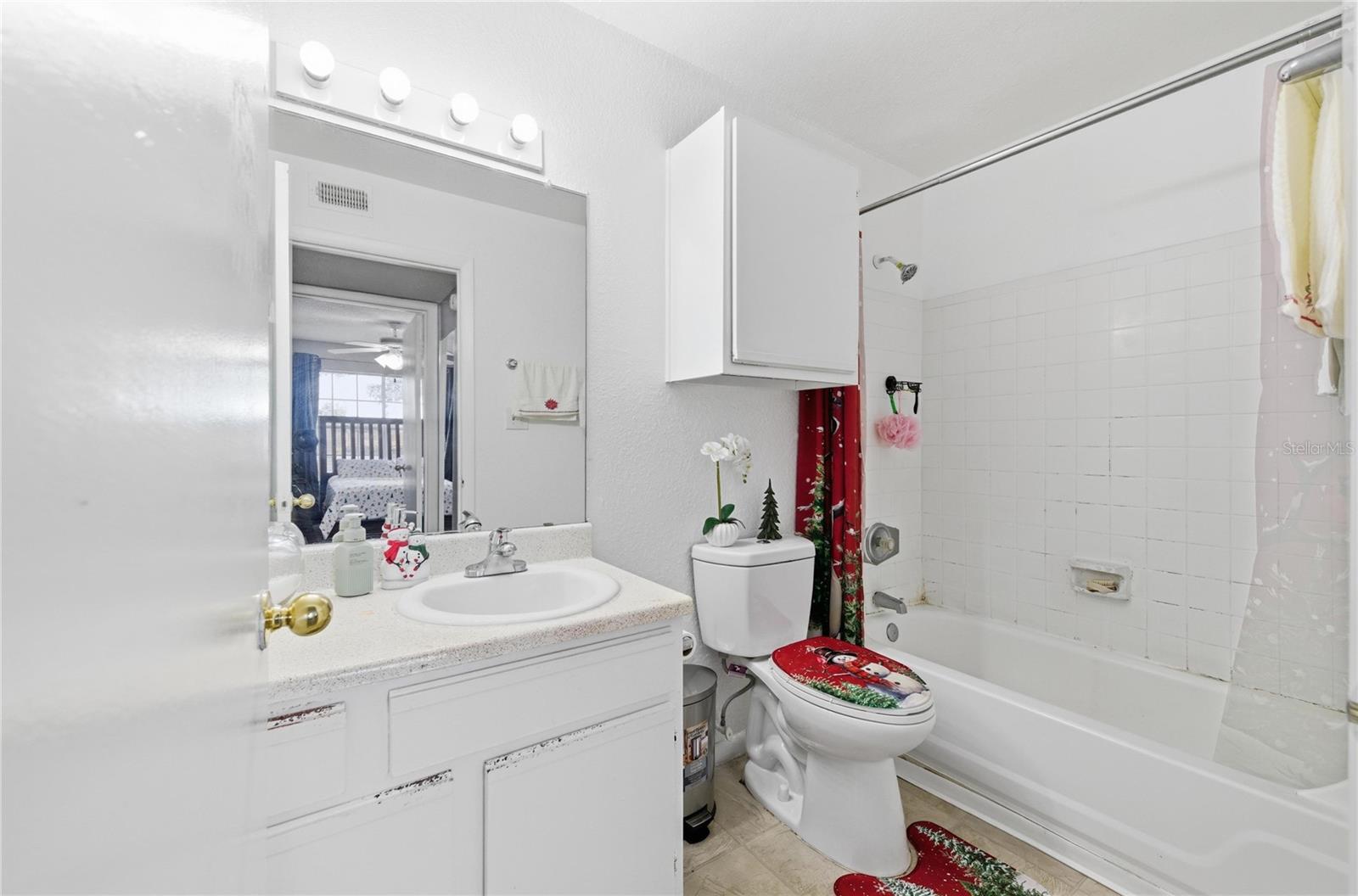 REGENCY GARDENS - Residential