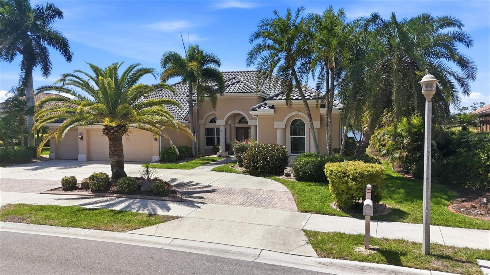 HERON CREEK - Residential