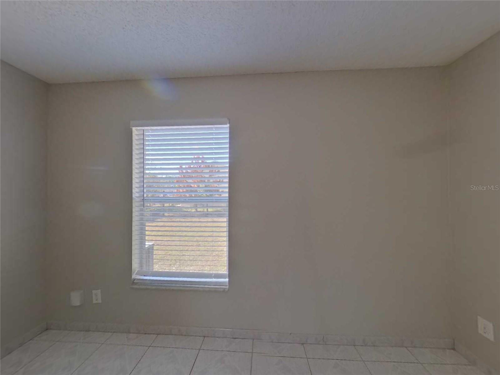 BRIAR BAY - Residential Lease