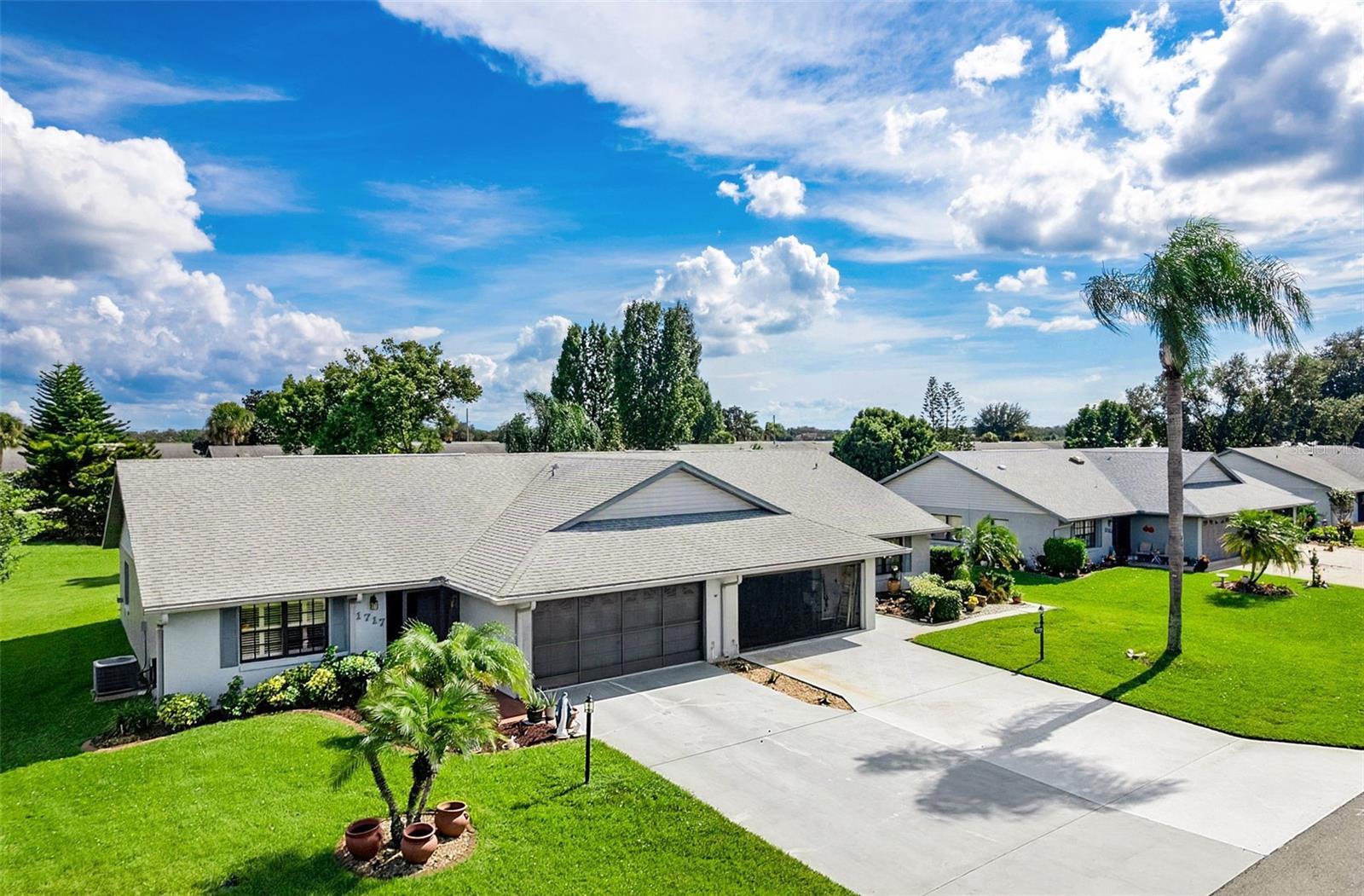 1717 W ORANGEWOOD LANE 4