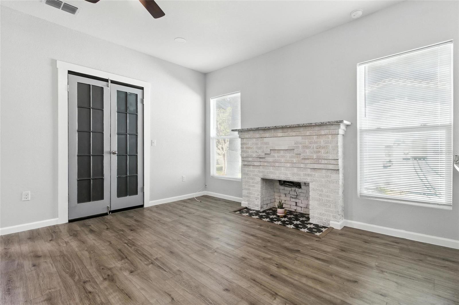 SPETH J B FIRST ADD - Residential Lease