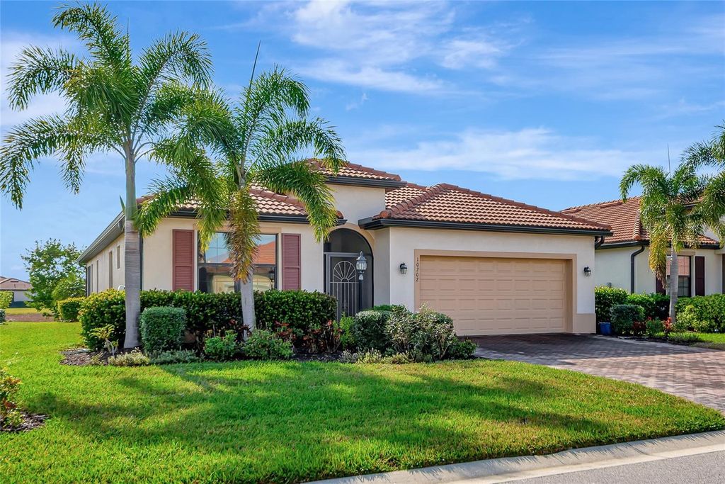 Photo of 10202 Marbella Drive, Bradenton, FL 34211 (MLS # A4677179)