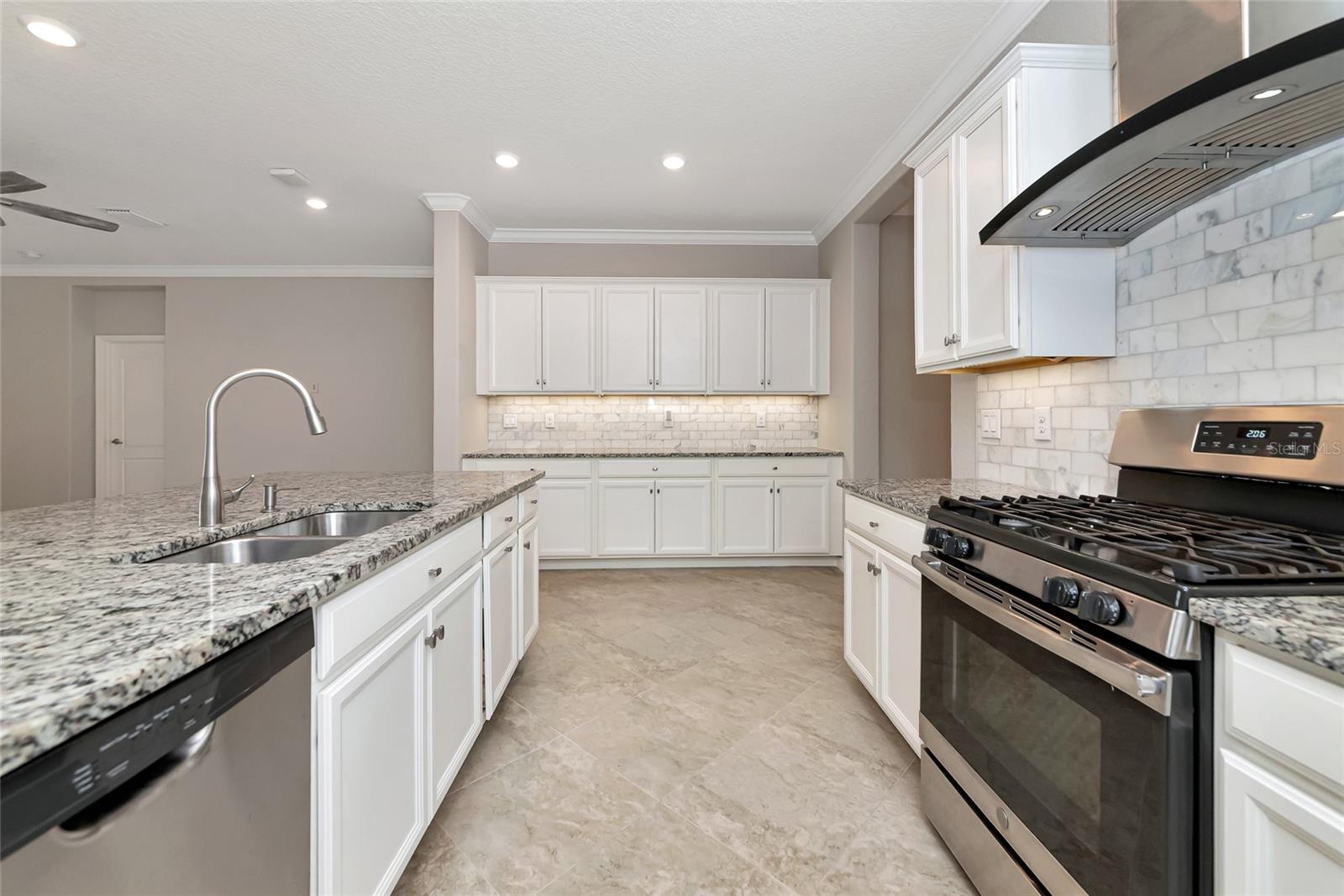 ROSEDALE - Residential