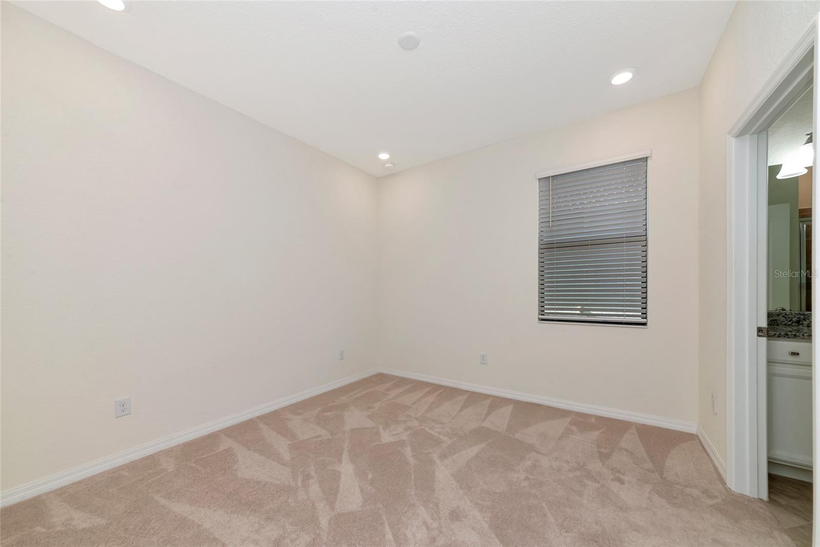 ROSEDALE - Residential