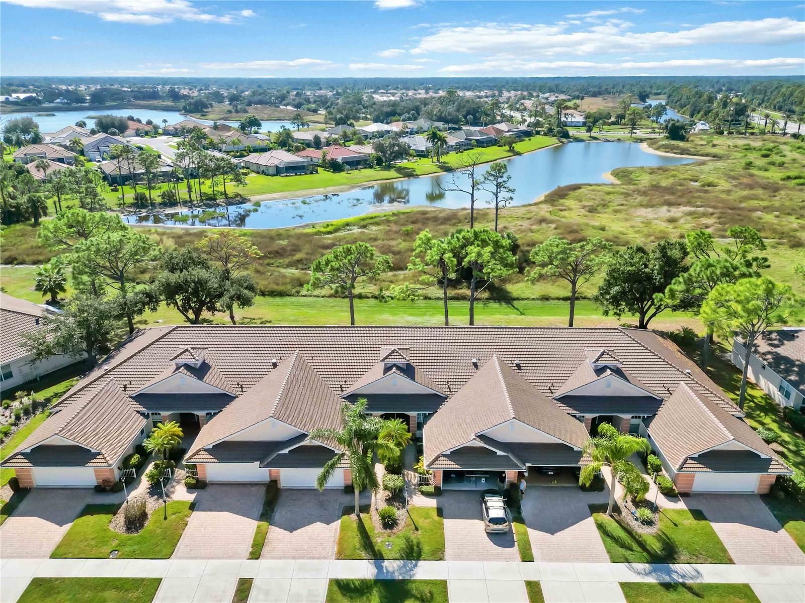 BOBCAT VILLAS - Residential