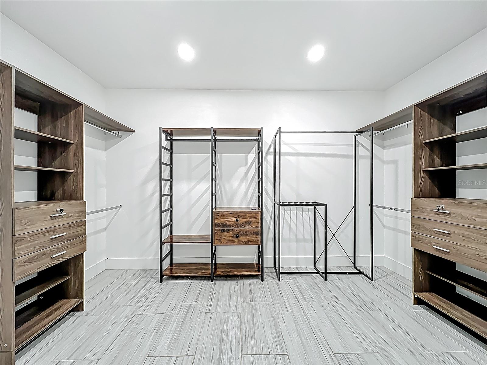 BRIARWOOD UNITS 1&2 - Residential