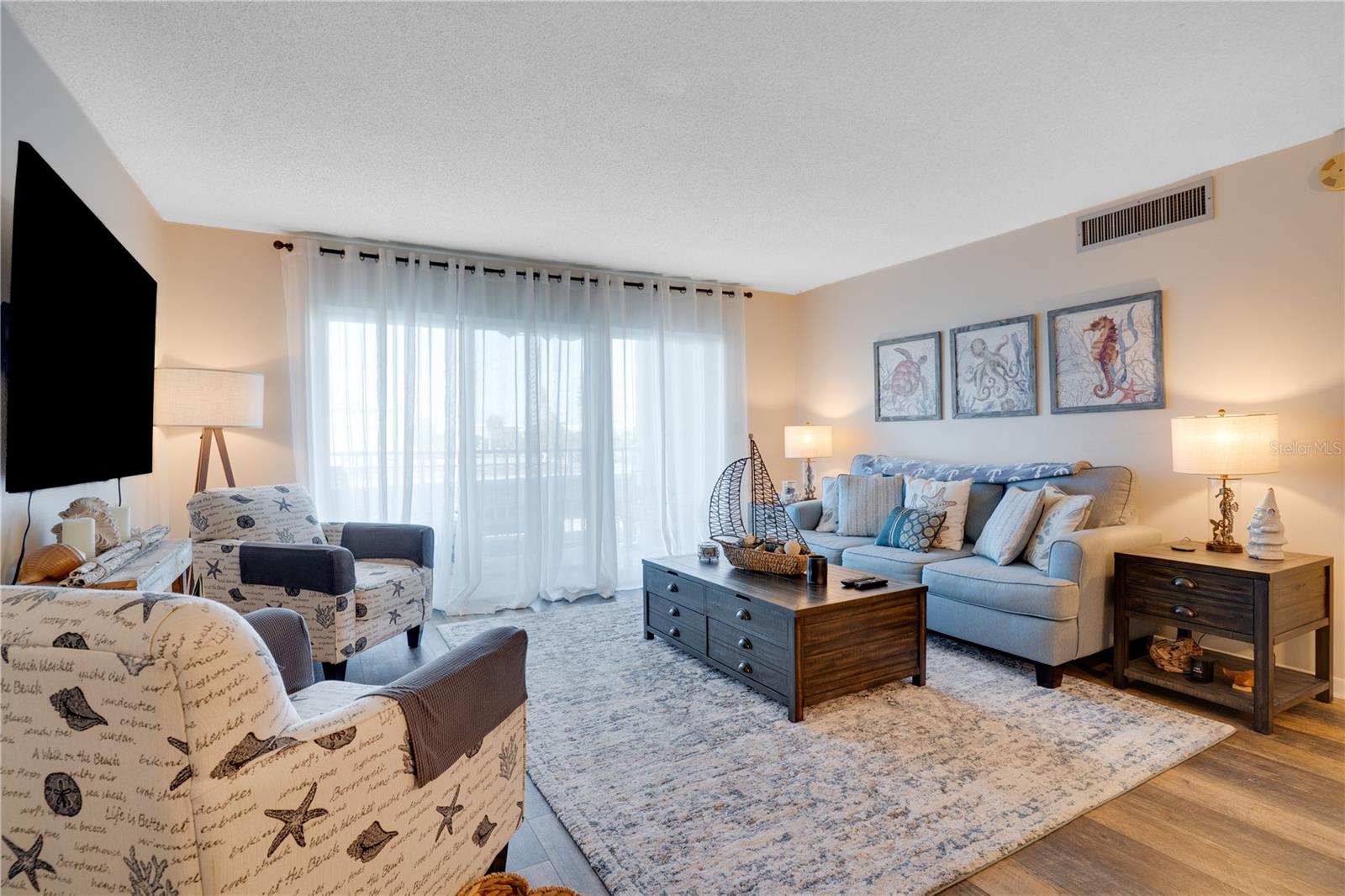 THREE PALMS POINTE CONDO - Residential Lease