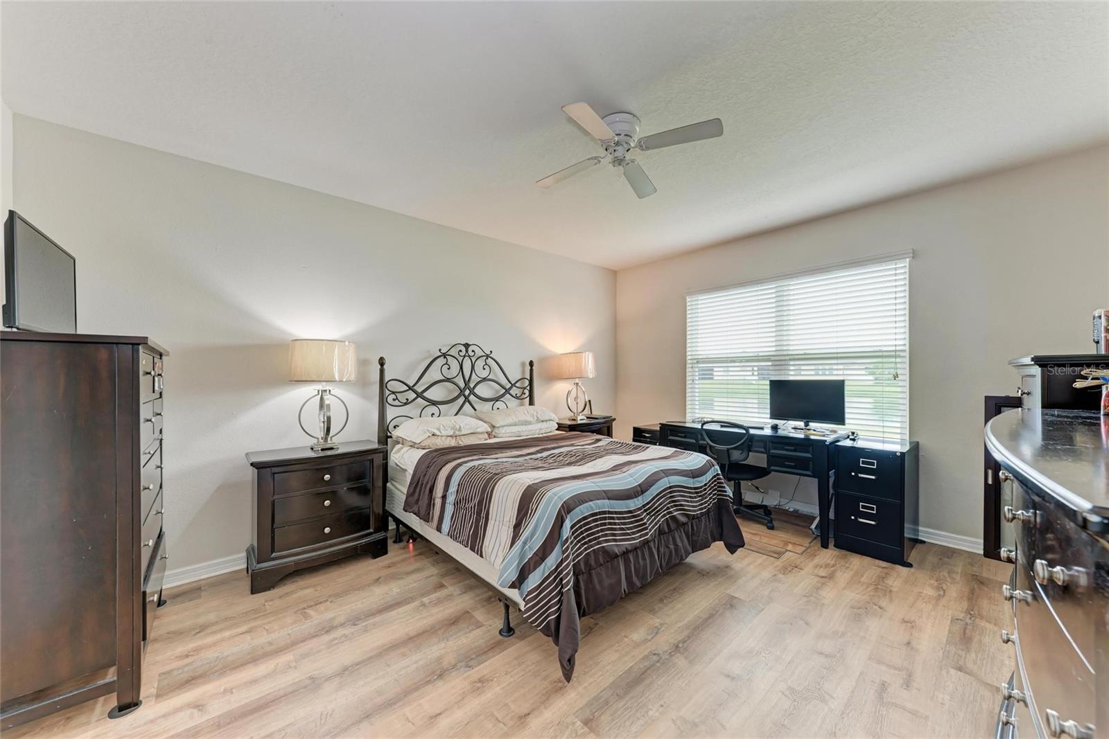 DEL TIERRA PH I - Residential