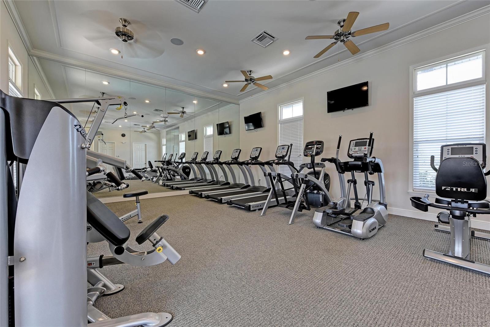 DEL TIERRA PH I - Residential