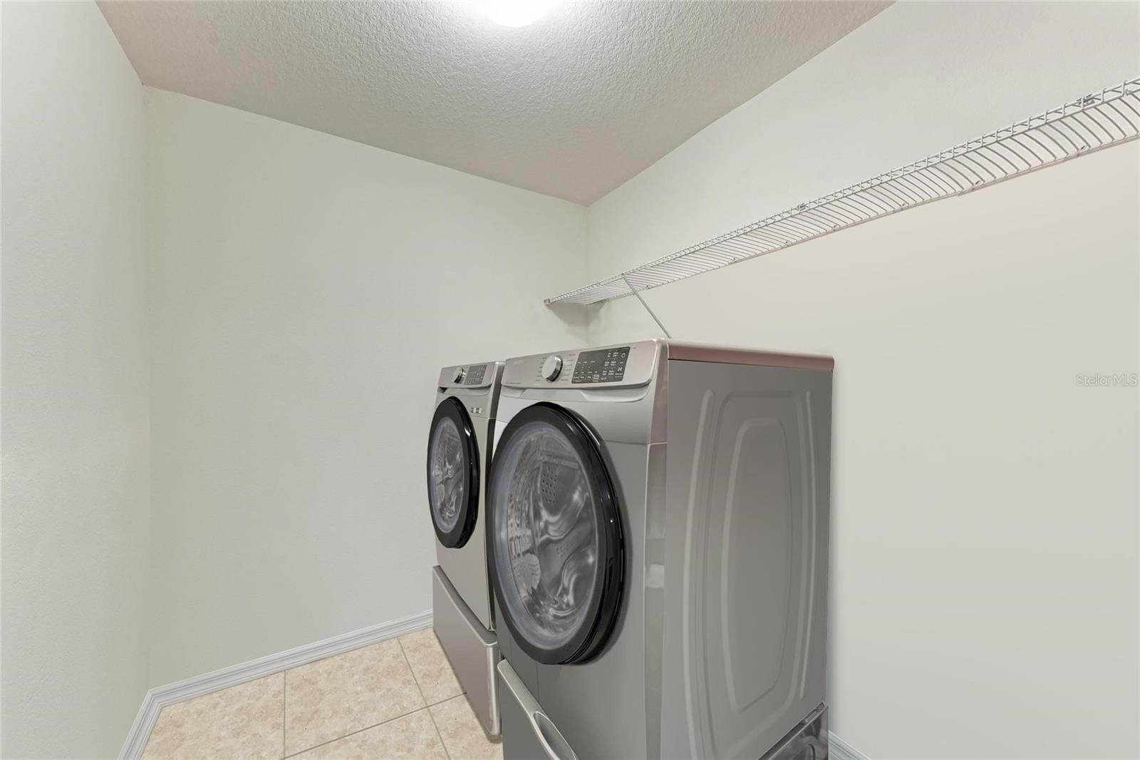 DEL TIERRA PH I - Residential