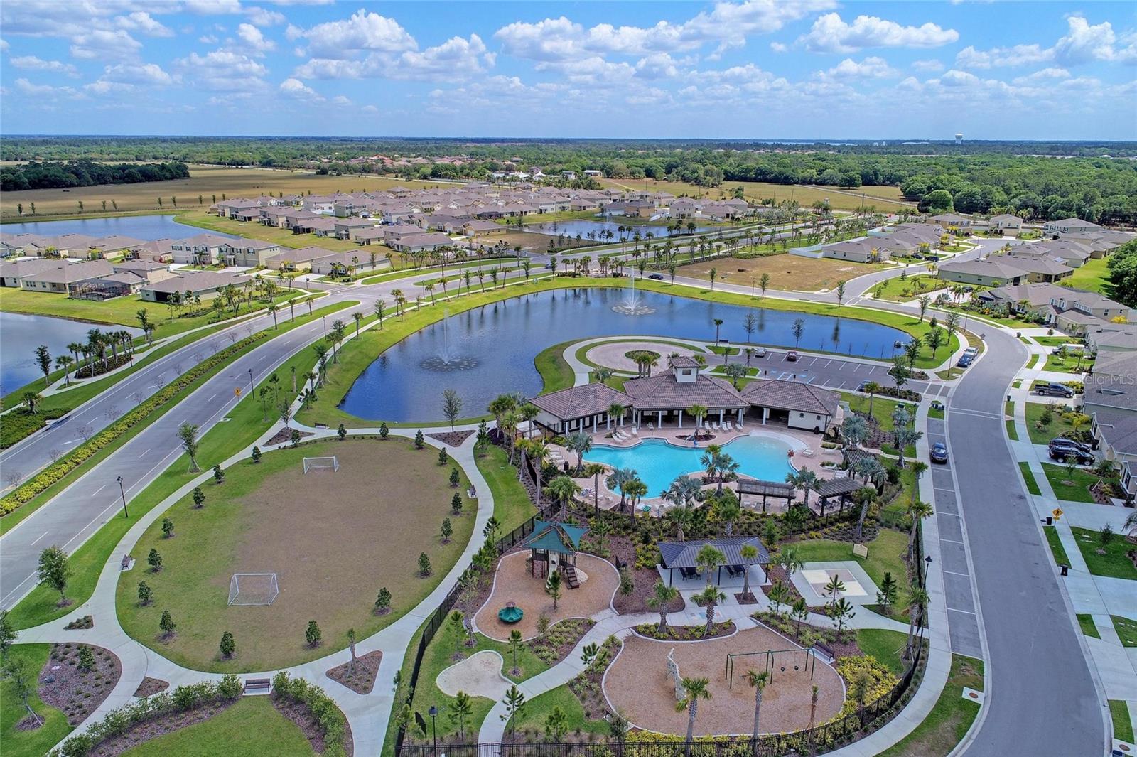 DEL TIERRA PH I - Residential