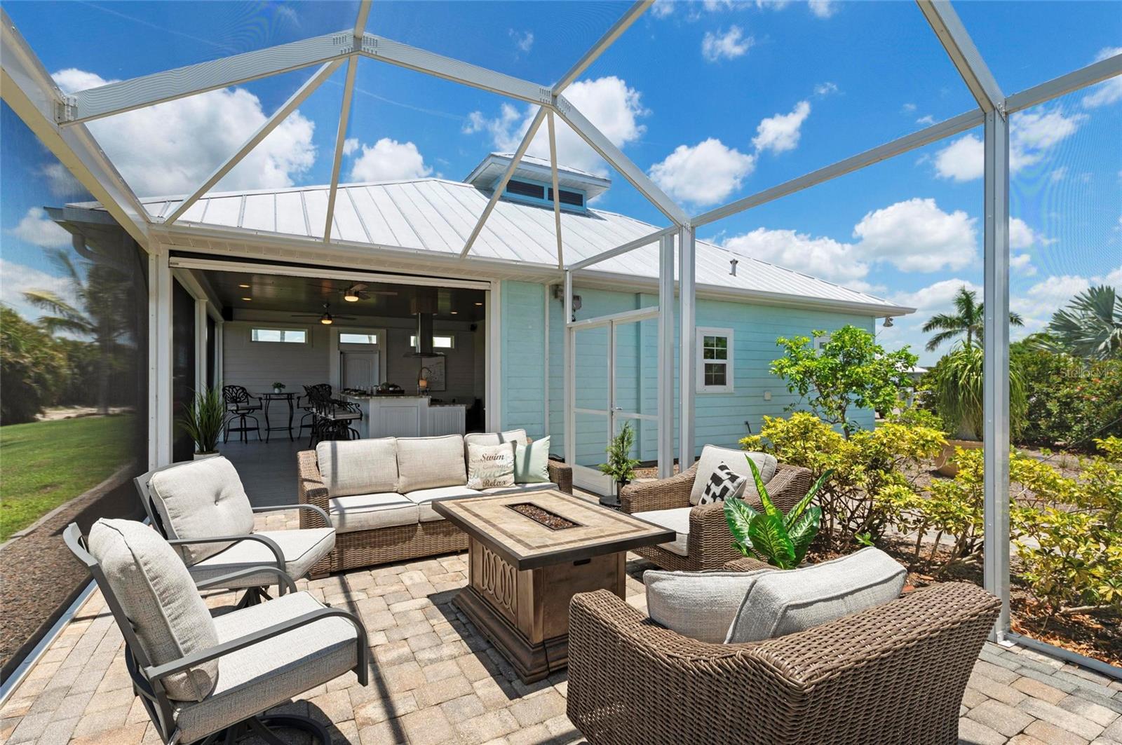 THORNTON CRK MOTORCOACH RESIDENCE - Residential