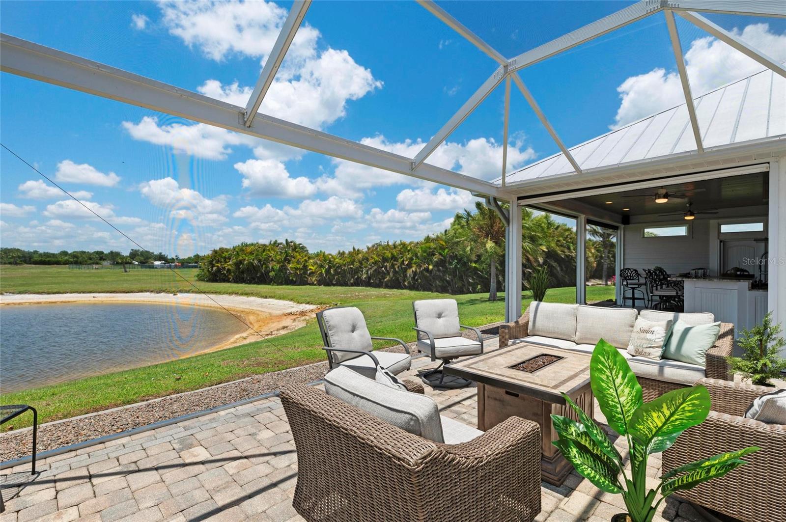 THORNTON CRK MOTORCOACH RESIDENCE - Residential