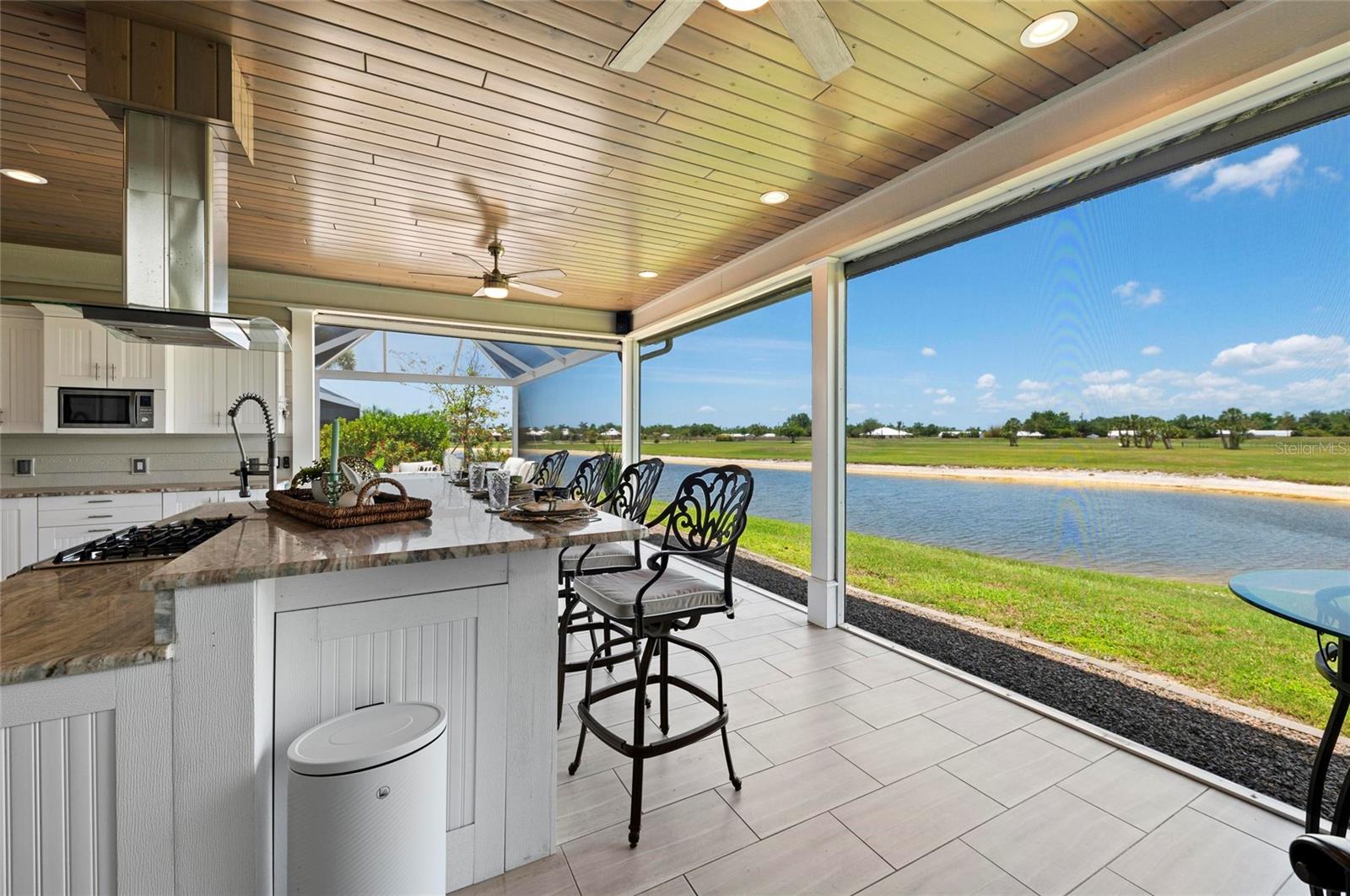 THORNTON CRK MOTORCOACH RESIDENCE - Residential